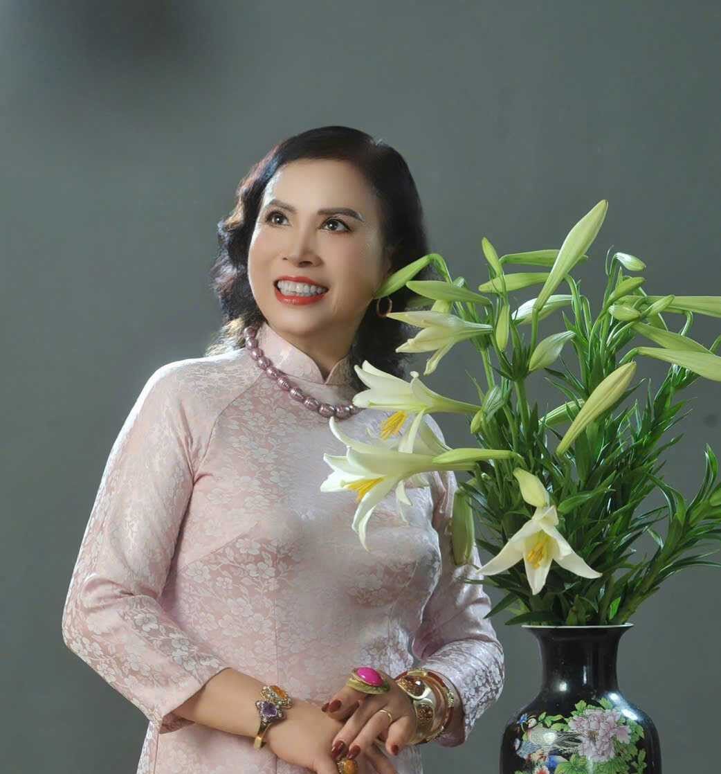 Nghệ sĩ Phạm Thanh Thủy và hành trình hơn 40 năm lan tỏa tình yêu nghệ thuật